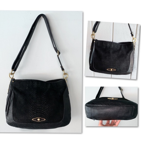 Elliott Lucca Handbags - Elliot Lucca Black Gold Leather Purse Elliott Lucca Handbags - Elliot Lucca Black Gold Leather Purse